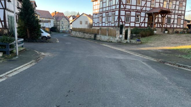 Bürgerversammlung Projekt Renaturierung Schwarzenbach am 21. August 2025